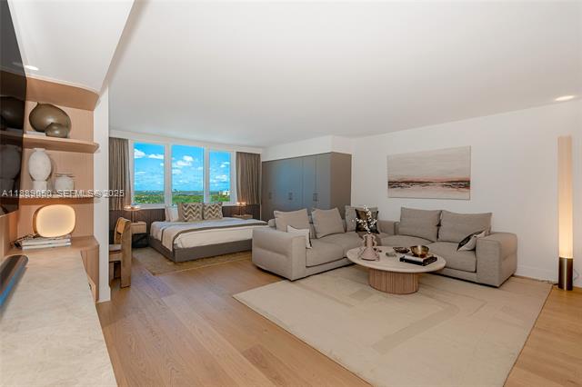 Roney Palace Oceanfront Studio With Pools