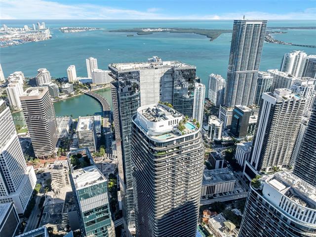SLS Lux Brickell: Wrap Balcony, City Views photo 3