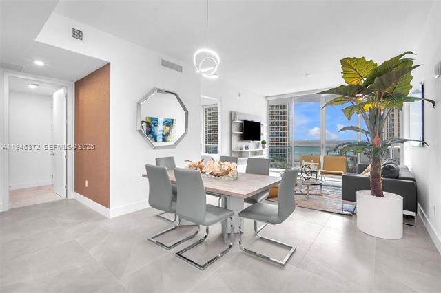 Designer Oceanfront 2BR With Private Elevator photo 3