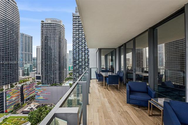 Rise Brickell: Luxury European-Style 2BR photo 2