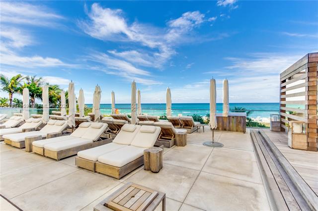 Roney Palace Oceanfront With Bay & Sunset Views photo 2