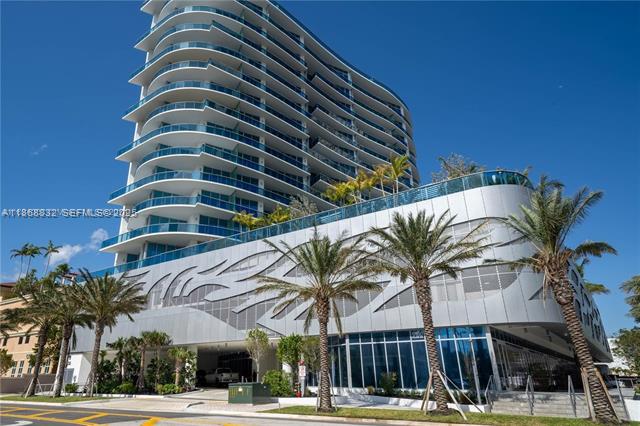 Aurora Luxury With 500 Sq Ft Patio, Beach Steps photo 2
