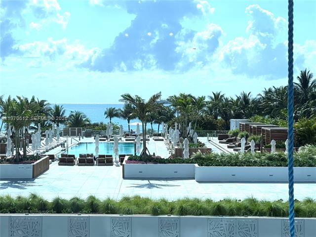 Renovated Oceanfront Corner At Roney Palace