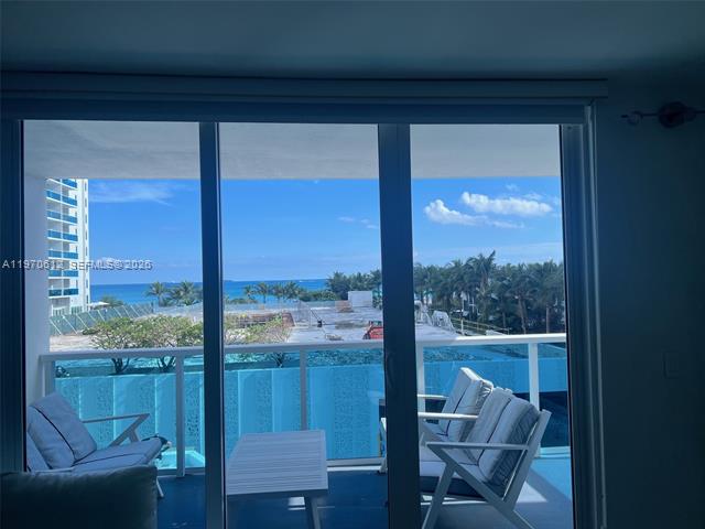Renovated Oceanfront Corner At Roney Palace photo 3