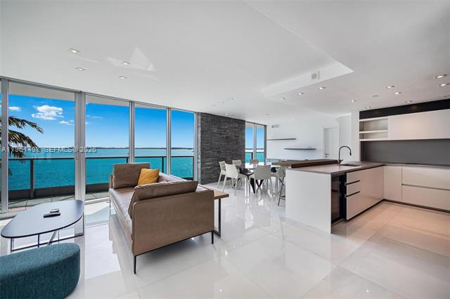 Jade Residences Bay Loft With Three Private Balconies