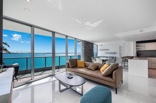Jade Residences Bay Loft With Three Private Balconies photo 2