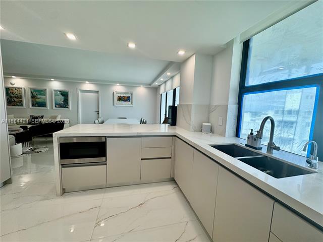 Newly Renovated Oceanfront 2BR + Den At Balmoral photo 2