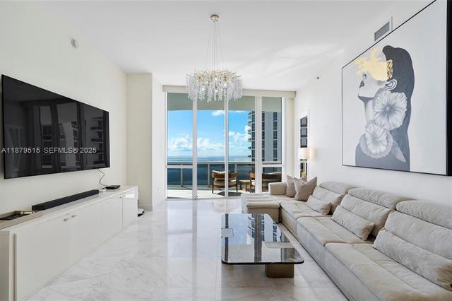 Direct Ocean Views, Beachfront 3BR Condo