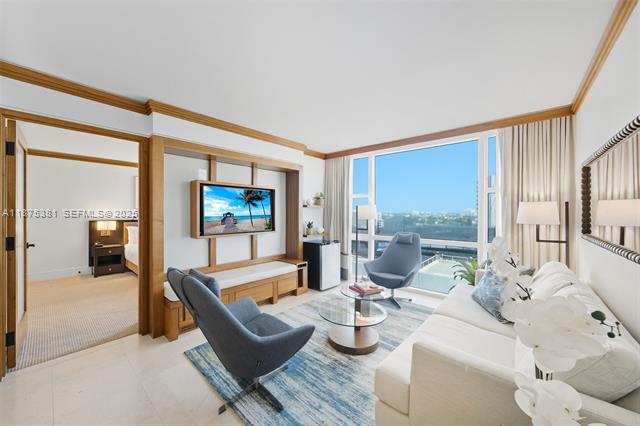 Carillon Miami Beach: Modern 2BR City View