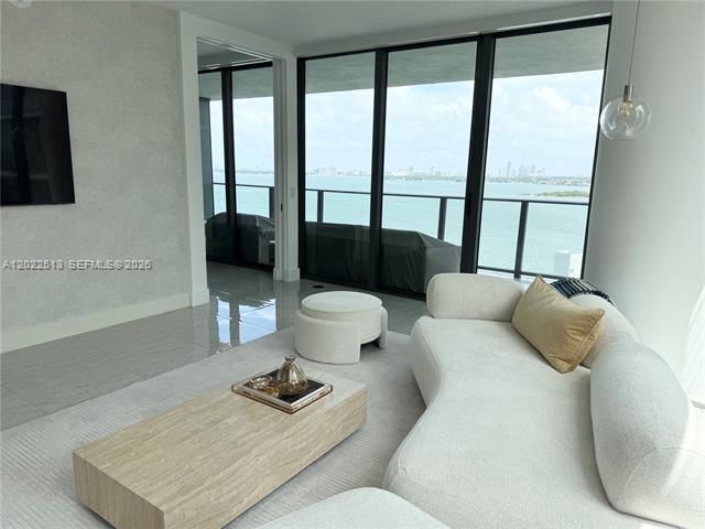Paraiso Bay Corner Unit With Bay Views photo 3