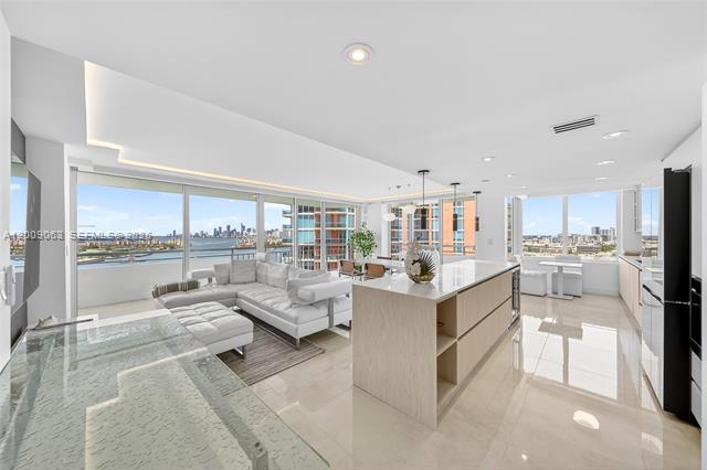 Remodeled South Pointe Tower with Ocean Views