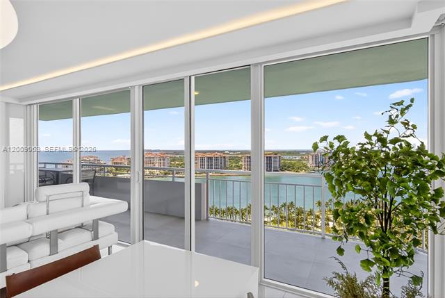 Remodeled South Pointe Tower with Ocean Views photo 2