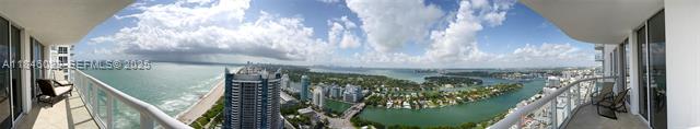 Akoya Oceanfront 2BR With 260° Views photo 3