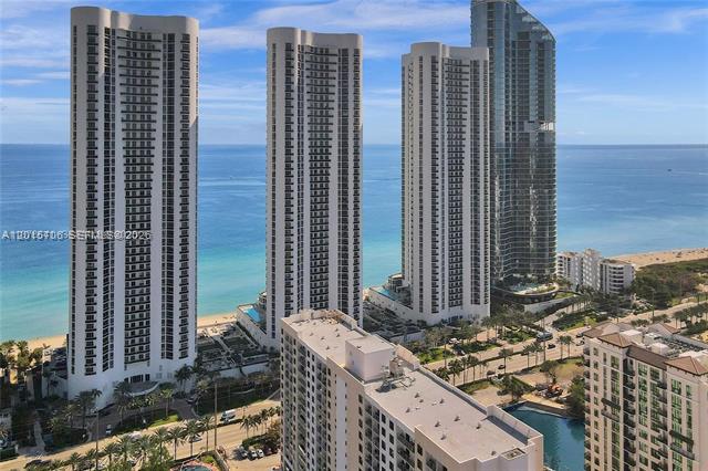 Trump Tower III Oceanfront Luxury 3BR photo 2