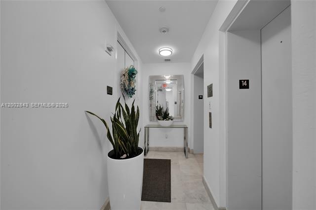 Trump Towers I Ocean View 3BR Condo photo 2