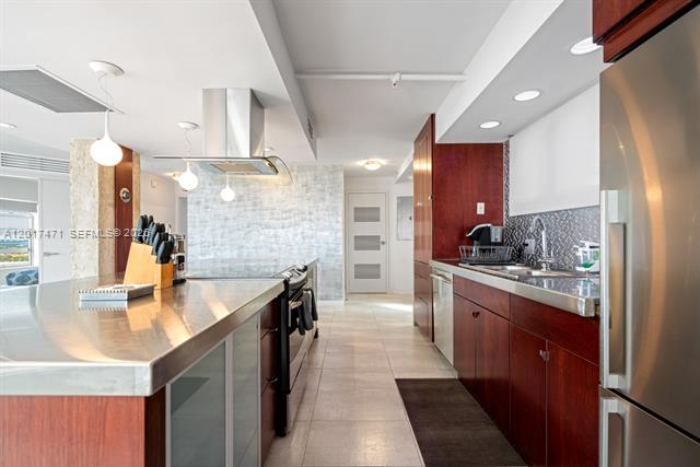 Octagon Towers Skyloft Penthouse, 360 Views photo 2