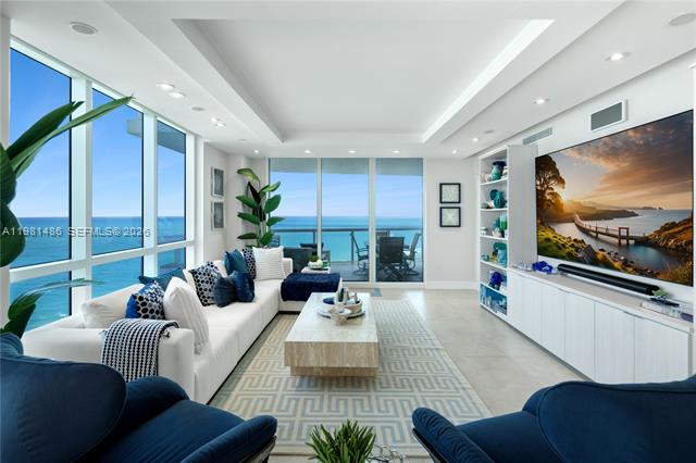 Mosaic Miami Beach: Direct Oceanfront 3BR