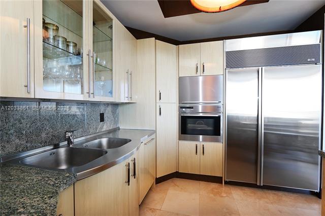 Continuum South Beach: Oceanfront 2BR, Cruise Ship Views photo 3