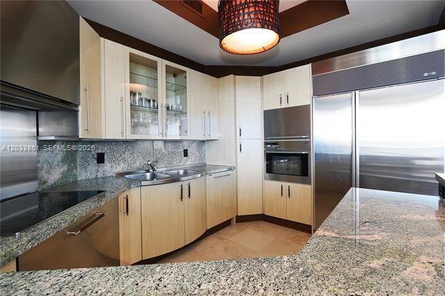Continuum South Beach: Oceanfront 2BR, Cruise Ship Views photo 2