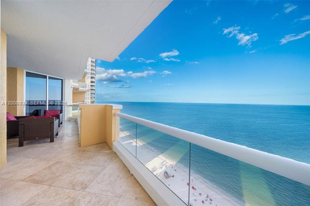 Acqualina Oceanfront: Sunrise To Sunset Views