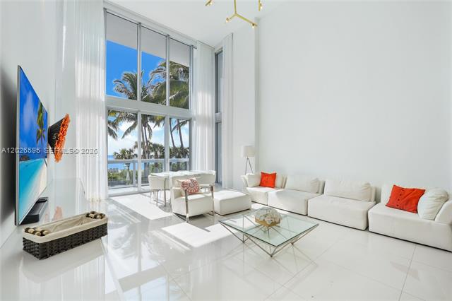 Carillon Loft: Oceanfront 2BR With 20' Ceilings photo 3