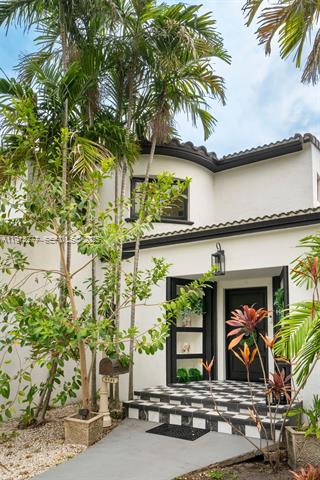 Renovated 1934 Mediterranean Revival in Miami Beach photo 3