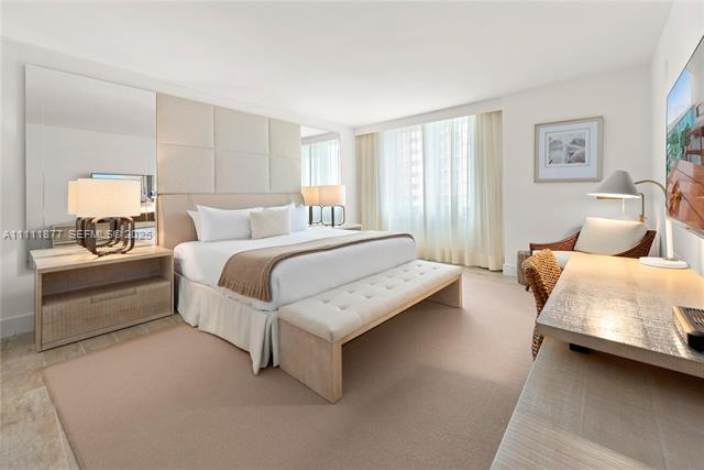 1 Hotel Beachfront: 600ft Ocean Access photo 2
