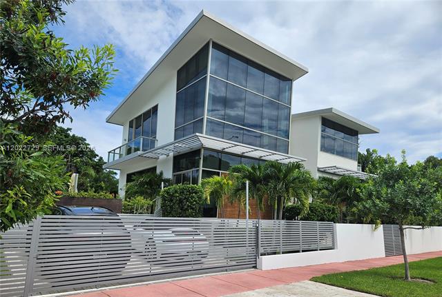 Luxury New Construction Corner Lot Miami Beach