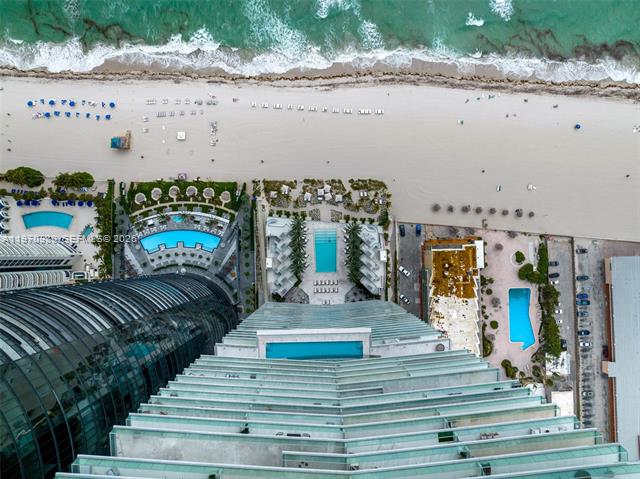 Turnberry Ocean Club Oceanfront 3BR Den photo 3