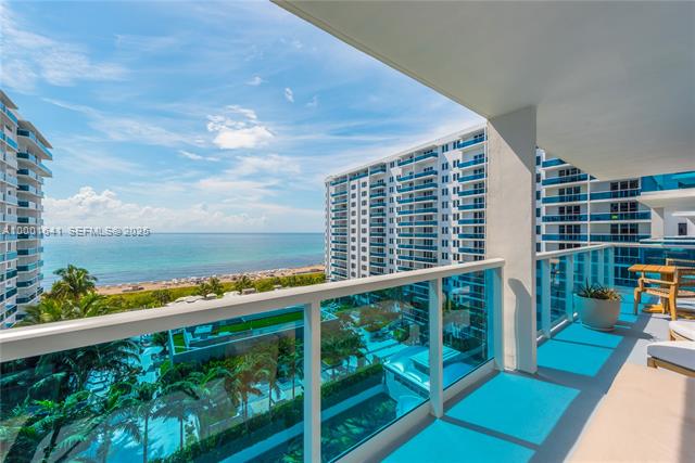 1 Hotel Homes 10th Floor Ocean View Condo photo 2