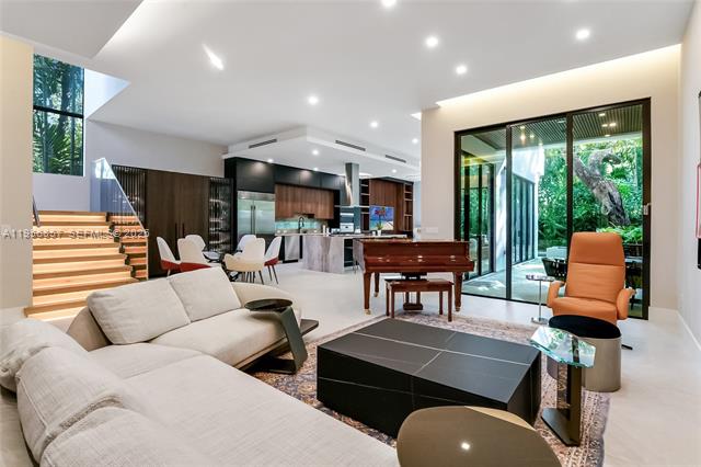 Modern Coconut Grove Home With Pool & Spa photo 3