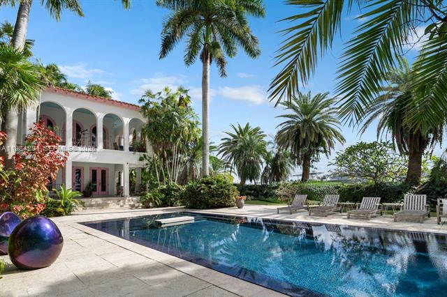 Mediterranean Estate On Palm Island Waterfront