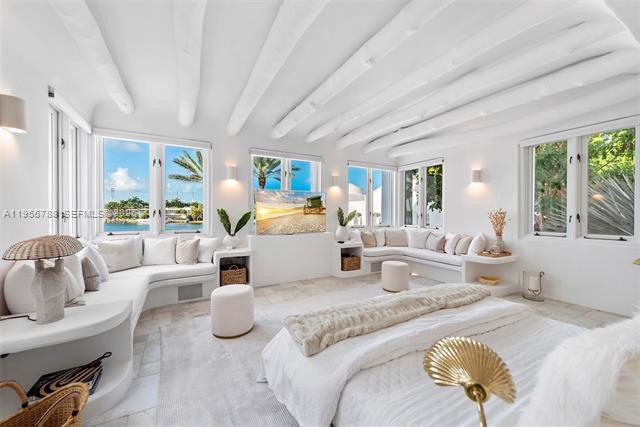 Mykonos Masterpiece On Hibiscus Island photo 3