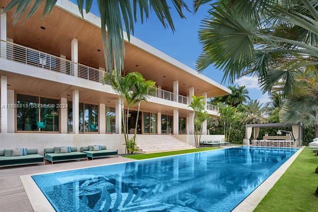 Max Strang Teak Estate On Sunset Islands
