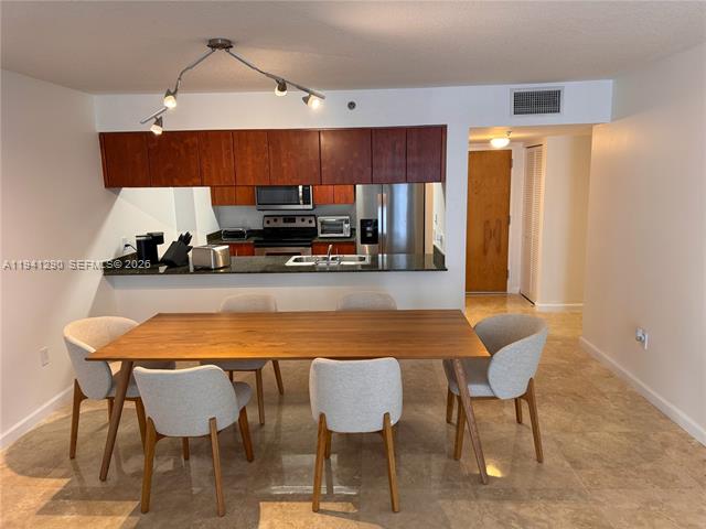 Brickell Bay Condo With In-Unit Washer/Dryer photo 2