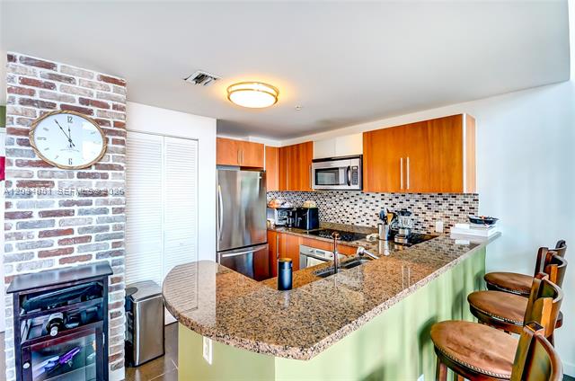 Two Story Downtown Loft With Ocean View photo 2