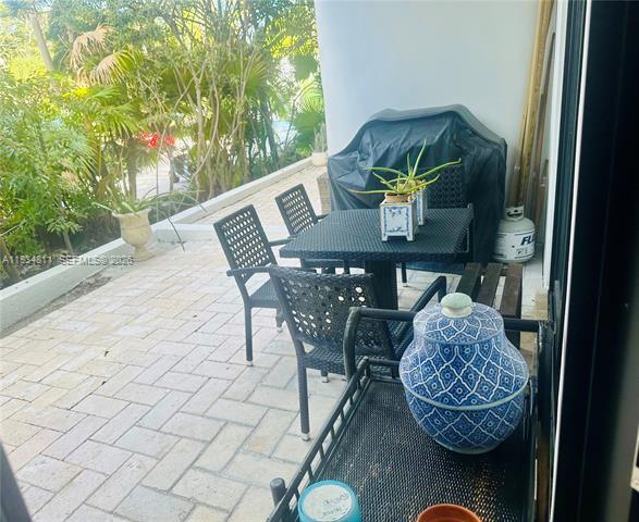 Ocean Lane Drive Condo In Key Biscayne photo 3