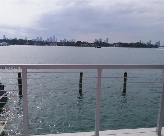 South Bay Club: Spacious 1BR Near South Beach photo 2