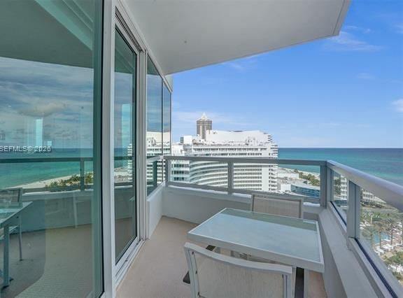 Bay & City Views At Fontainebleau Ii photo 2