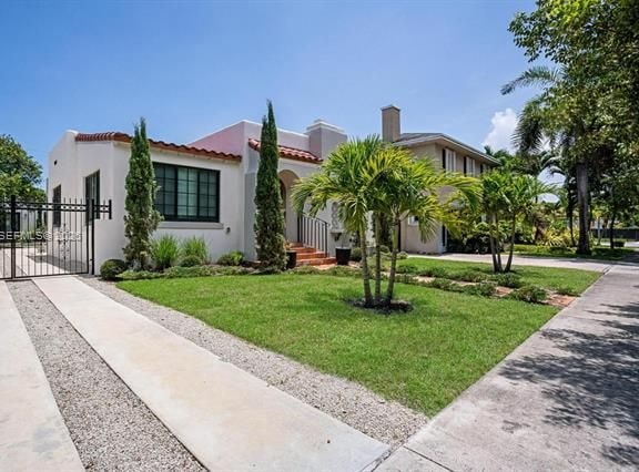Spanish Colonial Little Havana Home + Guest House photo 3