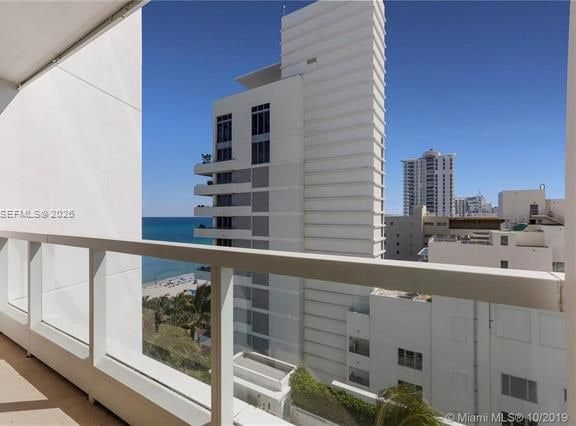 Fontainebleau Ii Jr Suite Ocean Bay City Views