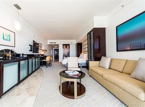 Fontainebleau Ii Jr Suite Ocean Bay City Views photo 3