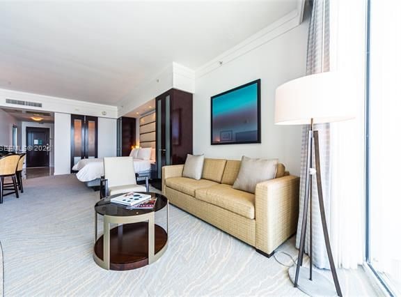 Fontainebleau Ii Jr Suite Ocean Bay City Views photo 2