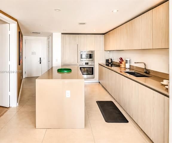 18Th Floor Corner With Stunning Ocean Views photo 3