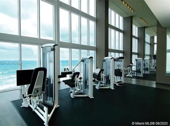 Oceanfront Corner Unit Beach Club II, Hallandale photo 3