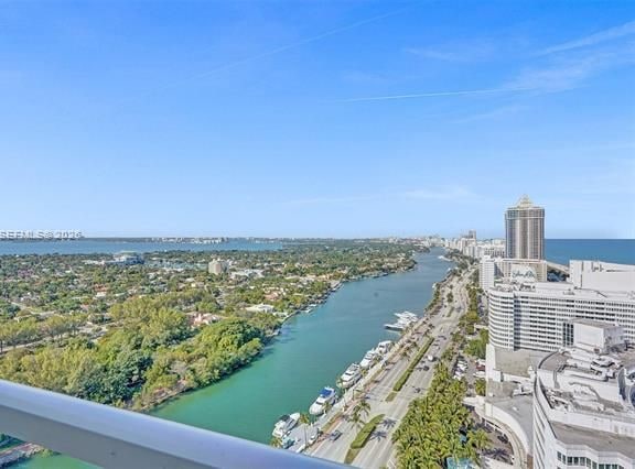 Bay & City Views At Fontainebleau Ii photo 2
