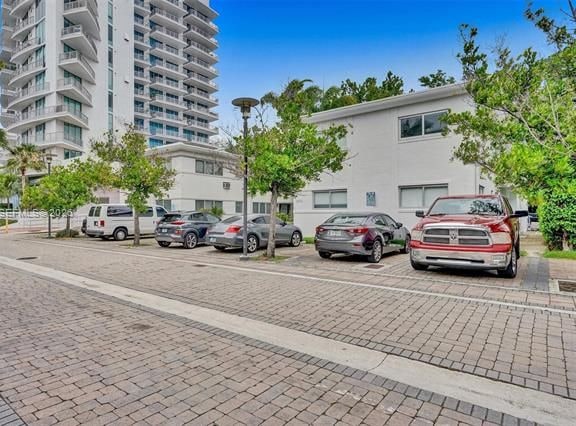 Renovated South Beach Bay Front 1BR photo 2