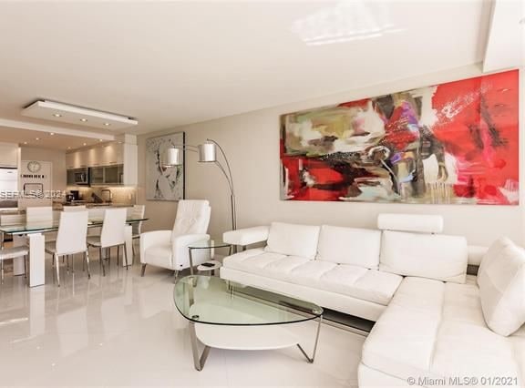 Sea Air Towers: Ocean Views, Designer Furnished photo 3