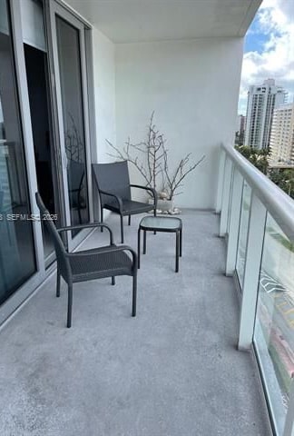 Remodeled 2BR Millionaires Row Waterfront Views photo 2