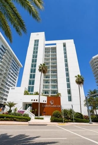 Renovated La Rive Gauche With Intracoastal Views